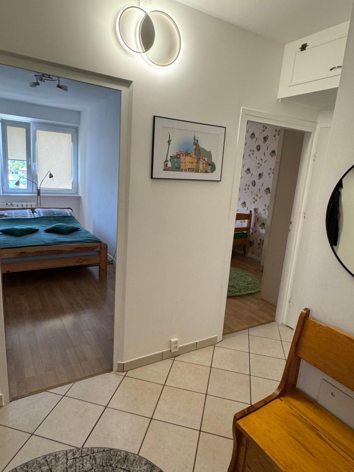Wygodny Apartament Dla Rodziny 3-5 Osobowej Apartment Warsaw Luaran gambar